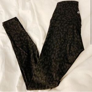 LULULEMON aligns size 2